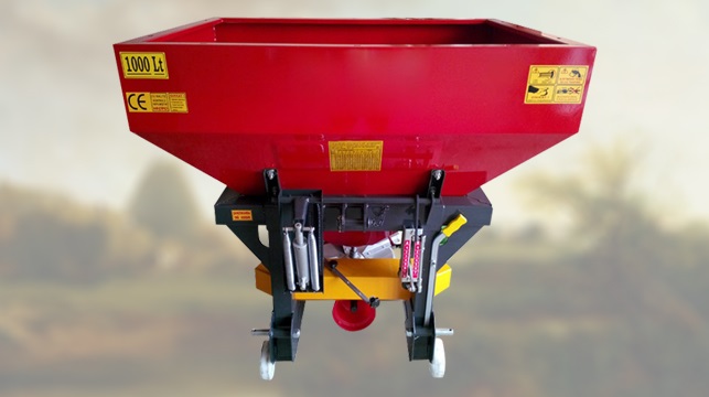 1000-liter-single-disc-mineral-fertilizer-spreader